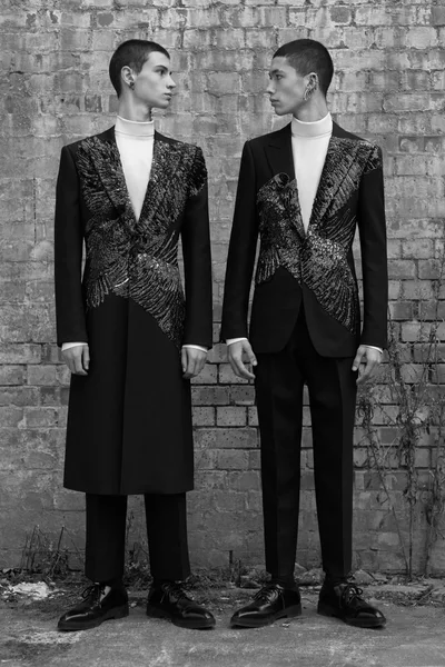 Look 27
